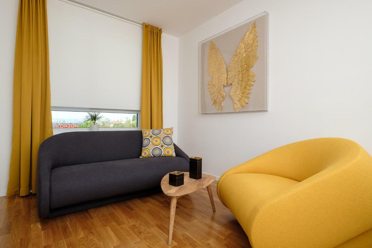 Studio Apartman Krila Wings- Parking In Garage Zagreb Exterior photo