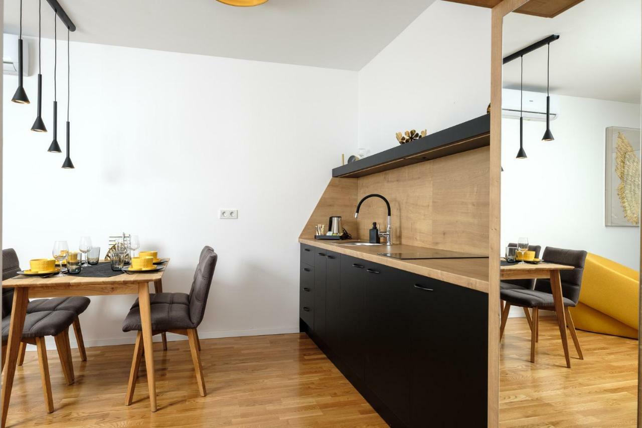 Studio Apartman Krila Wings- Parking In Garage Zagreb Exterior photo