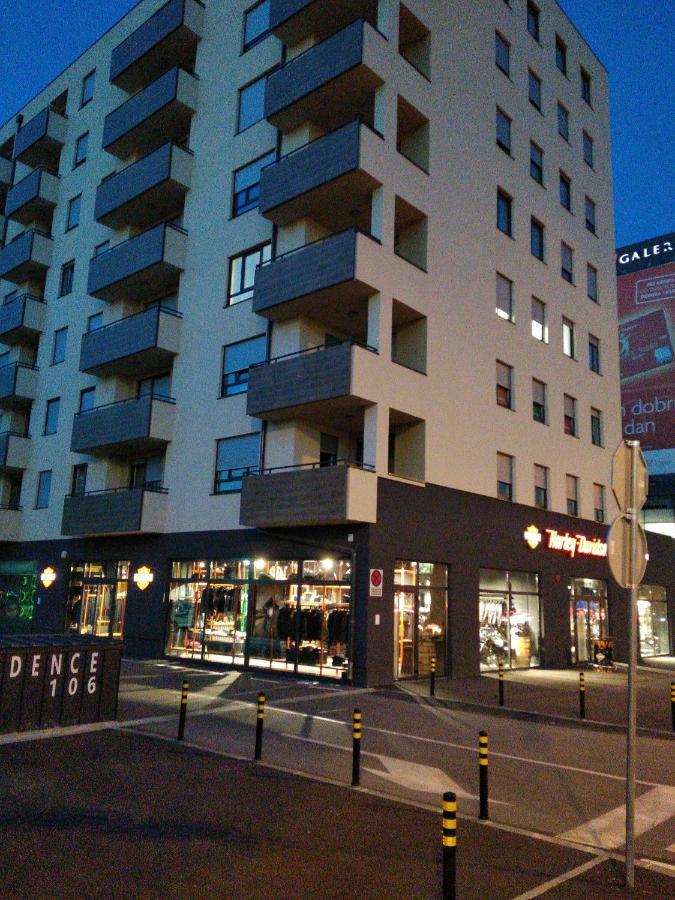 Studio Apartman Krila Wings- Parking In Garage Zagreb Exterior photo